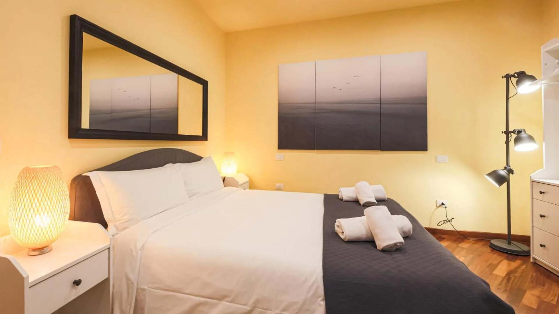 Apartments Florence- Dante'S View-Piazza Santa Croce In The Heart Of Florence 0*,