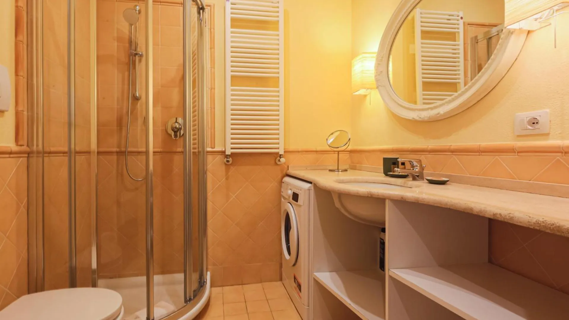 Apartments Florence- Dante'S View-Piazza Santa Croce In The Heart Of Florence Italy