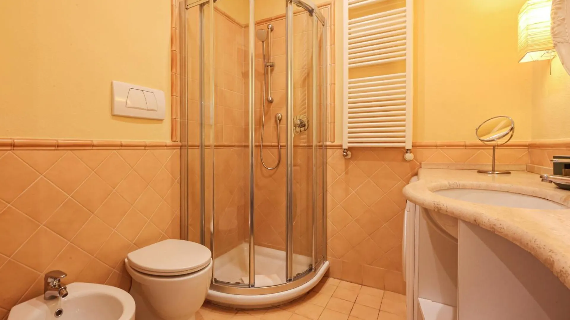 Apartments Florence- Dante'S View-Piazza Santa Croce In The Heart Of Florence 0*,  Italy