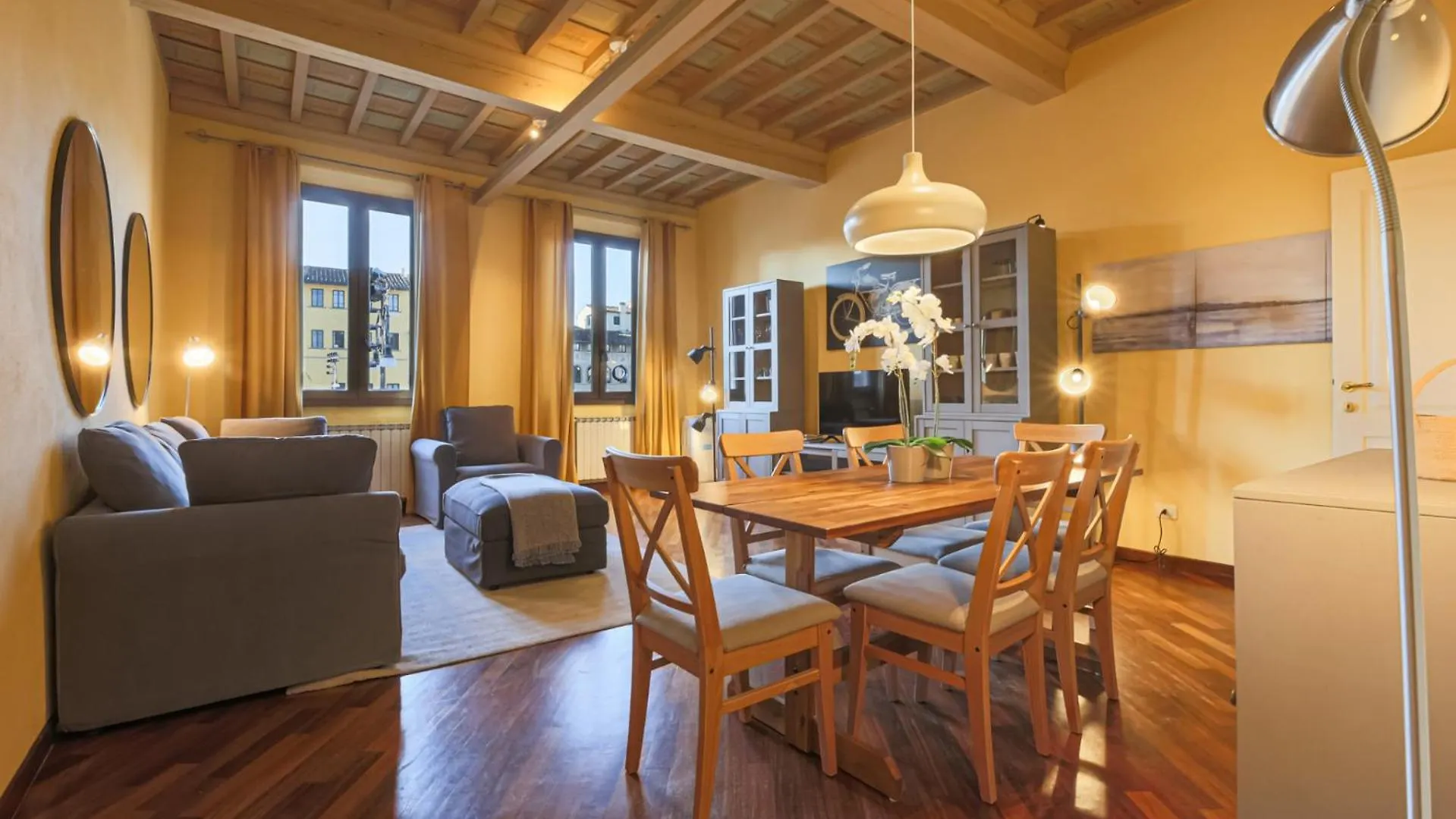 Apartments Florence- Dante'S View-Piazza Santa Croce In The Heart Of Florence Italy