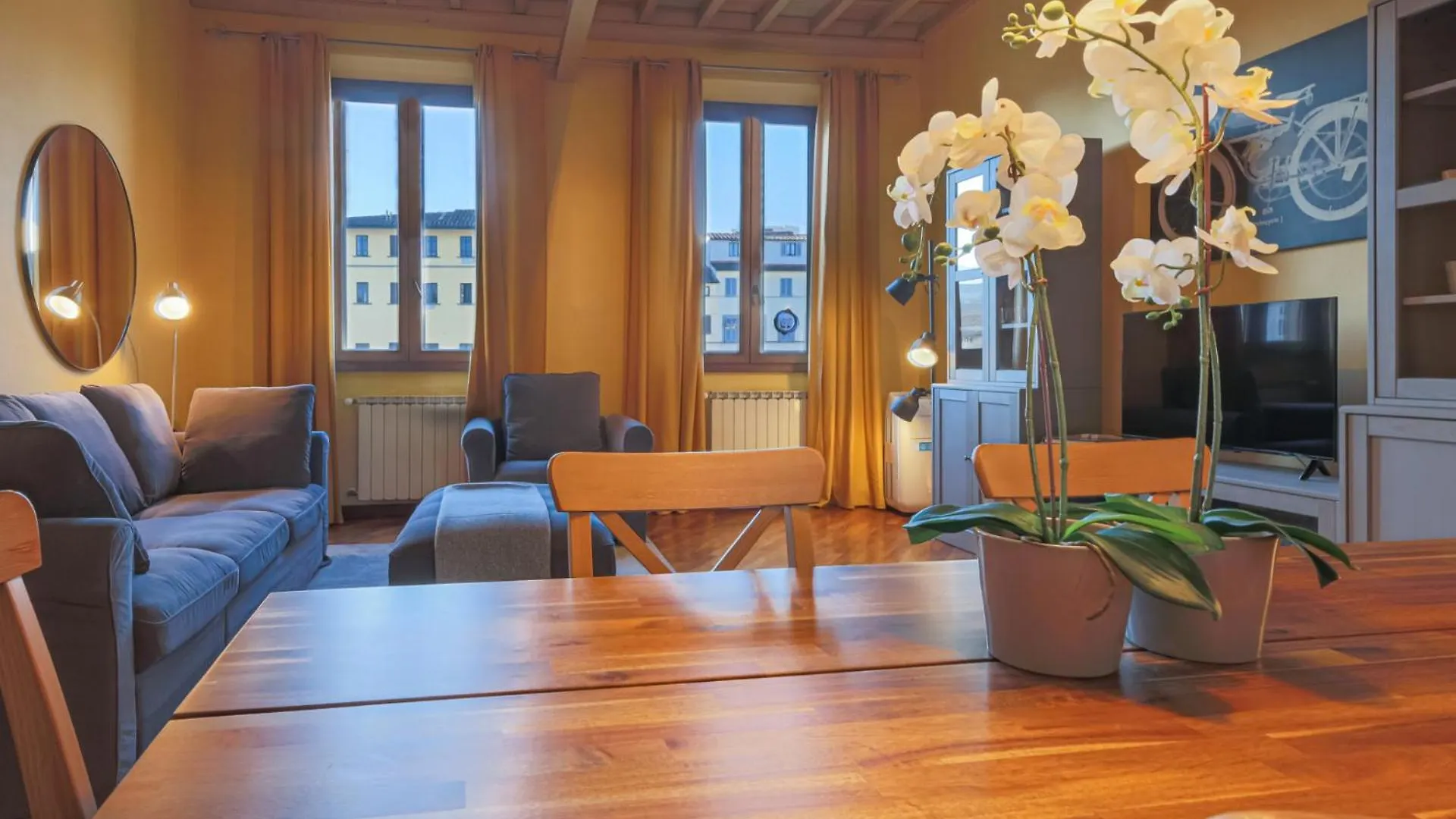 Apartments Florence- Dante'S View-Piazza Santa Croce In The Heart Of Florence Italy